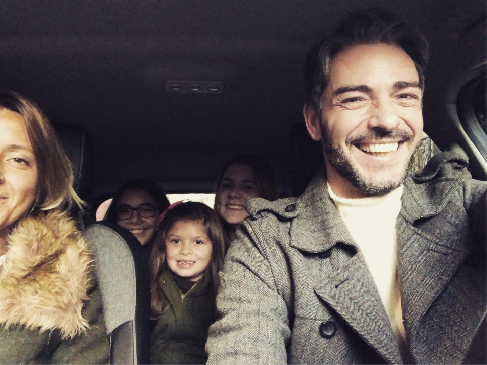Claudio Ramos e familia no carro
